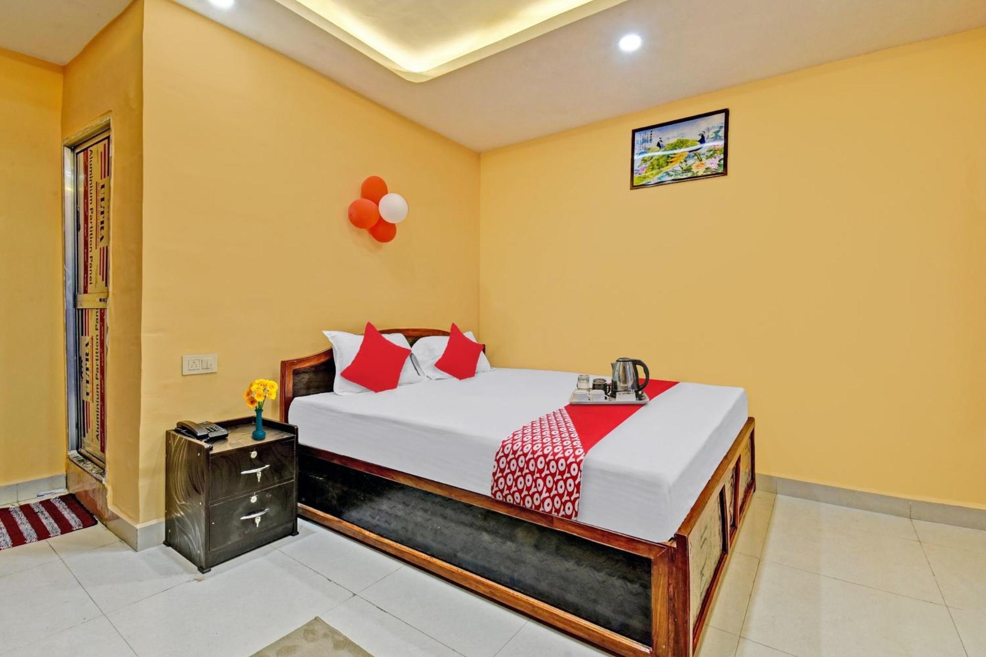 Hotel O Lotus Inn Danapur Екстериор снимка